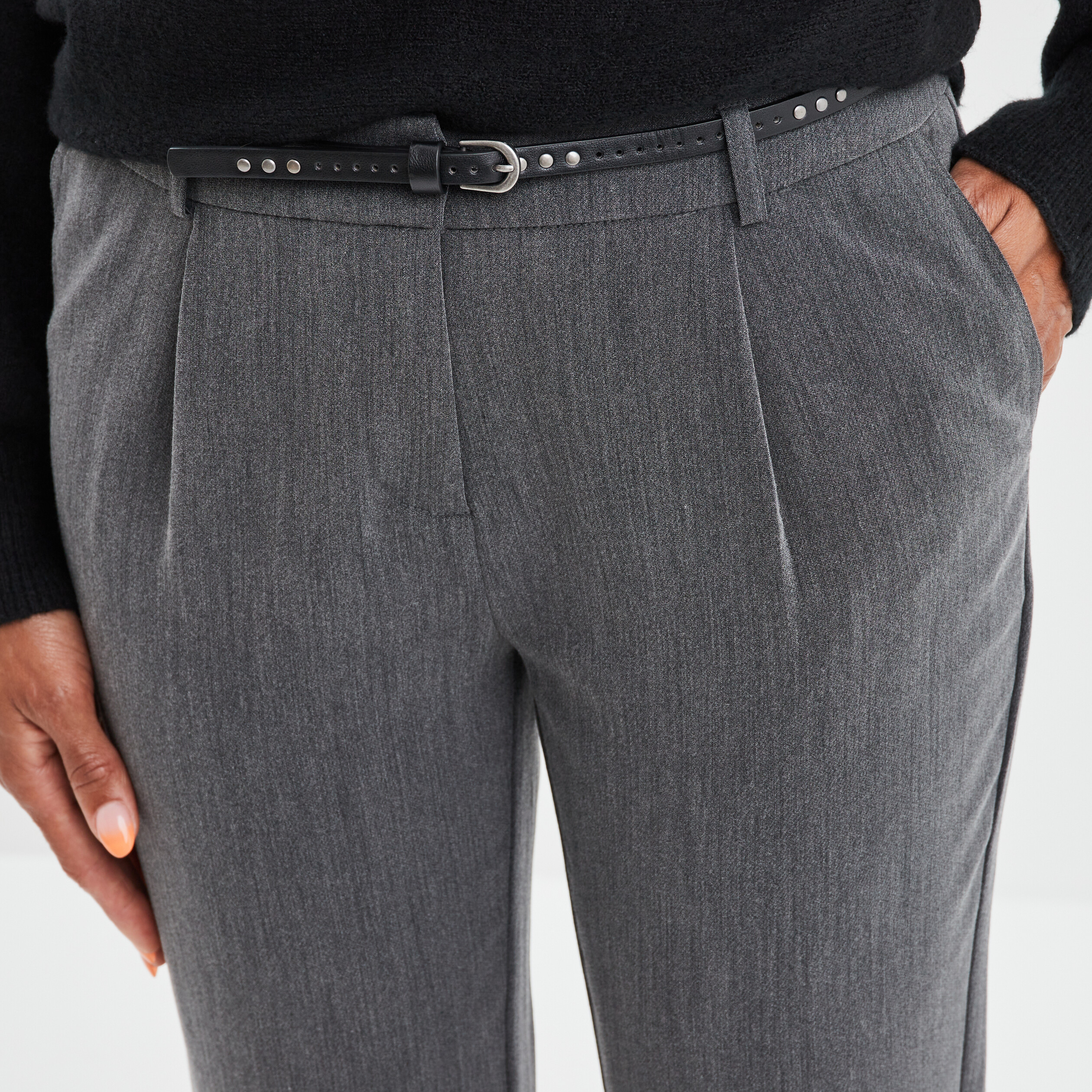 Pantalon carotte ceinturé 7 8ème gris foncé femme | La Halle