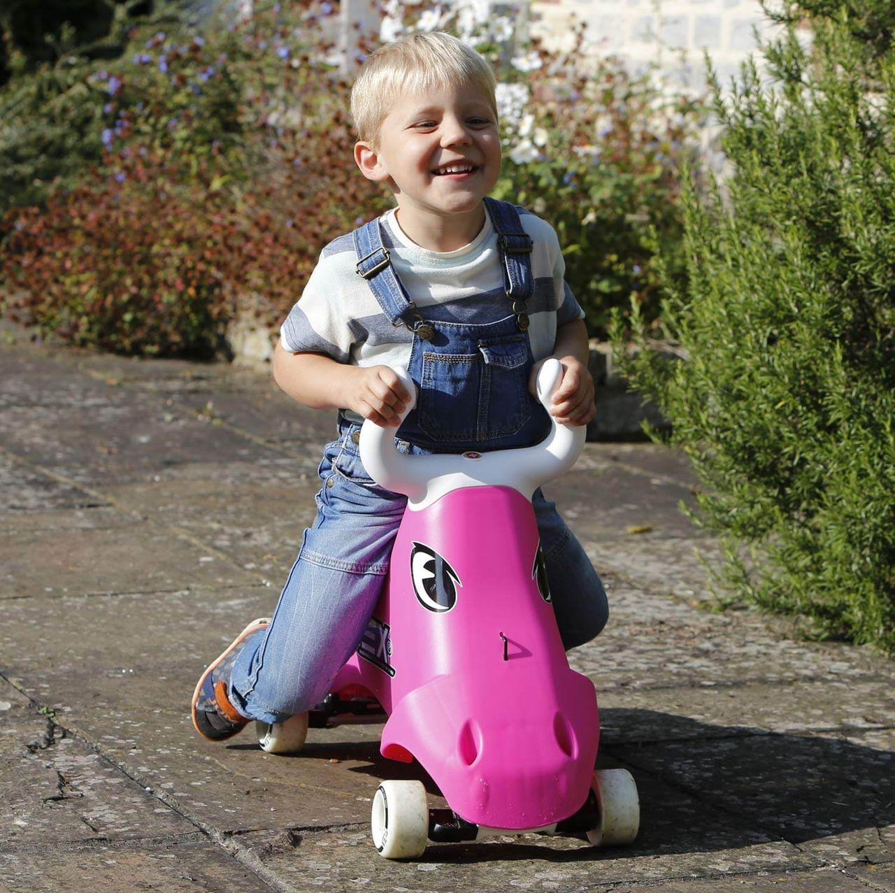 trends4cents SLEX RodeoBull Kinder Rutschauto bis 35kg pink