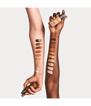 MADARA Skin Equal Flüssige Foundation-30 ml