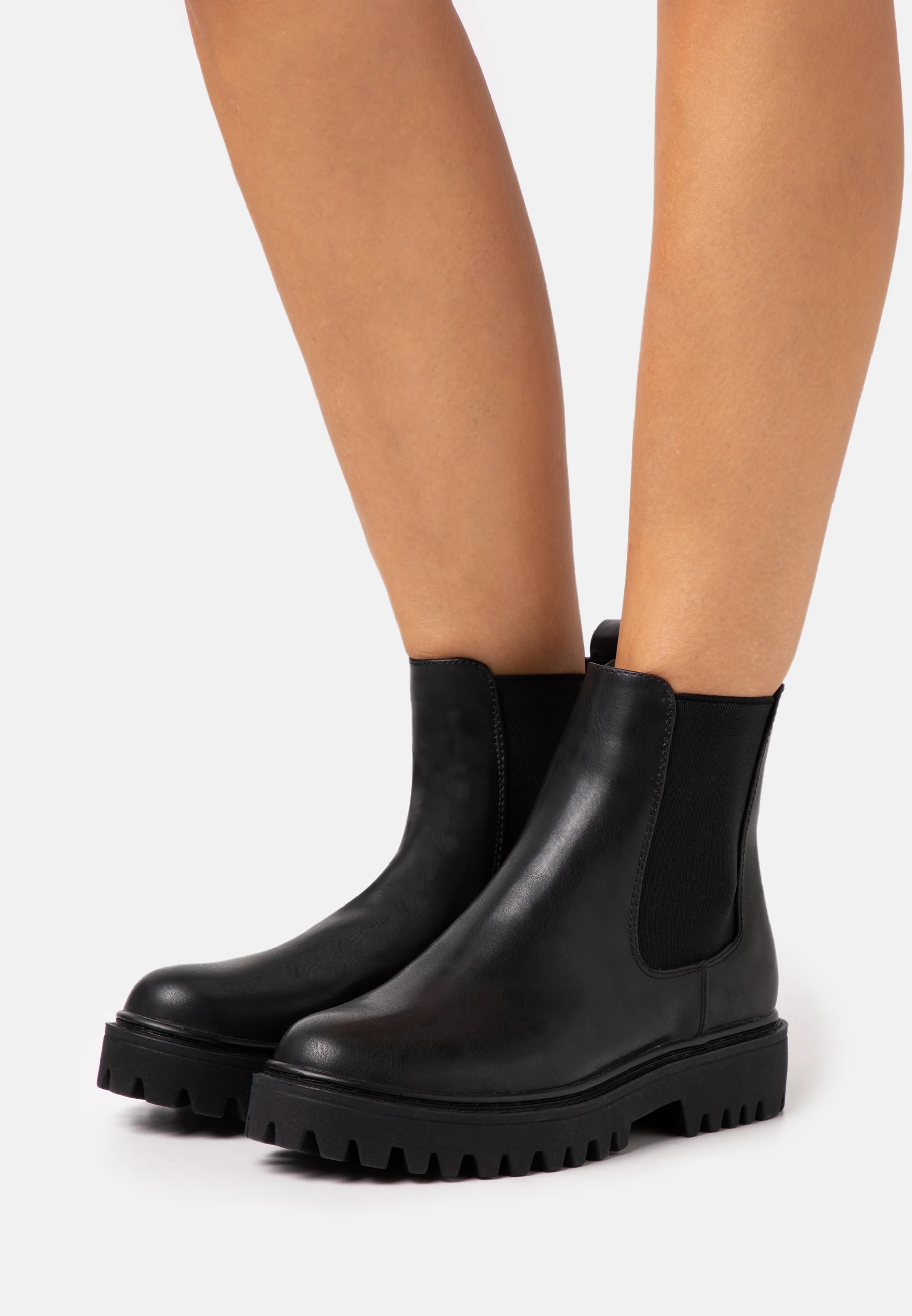 Botines de corte ancho Even&Odd