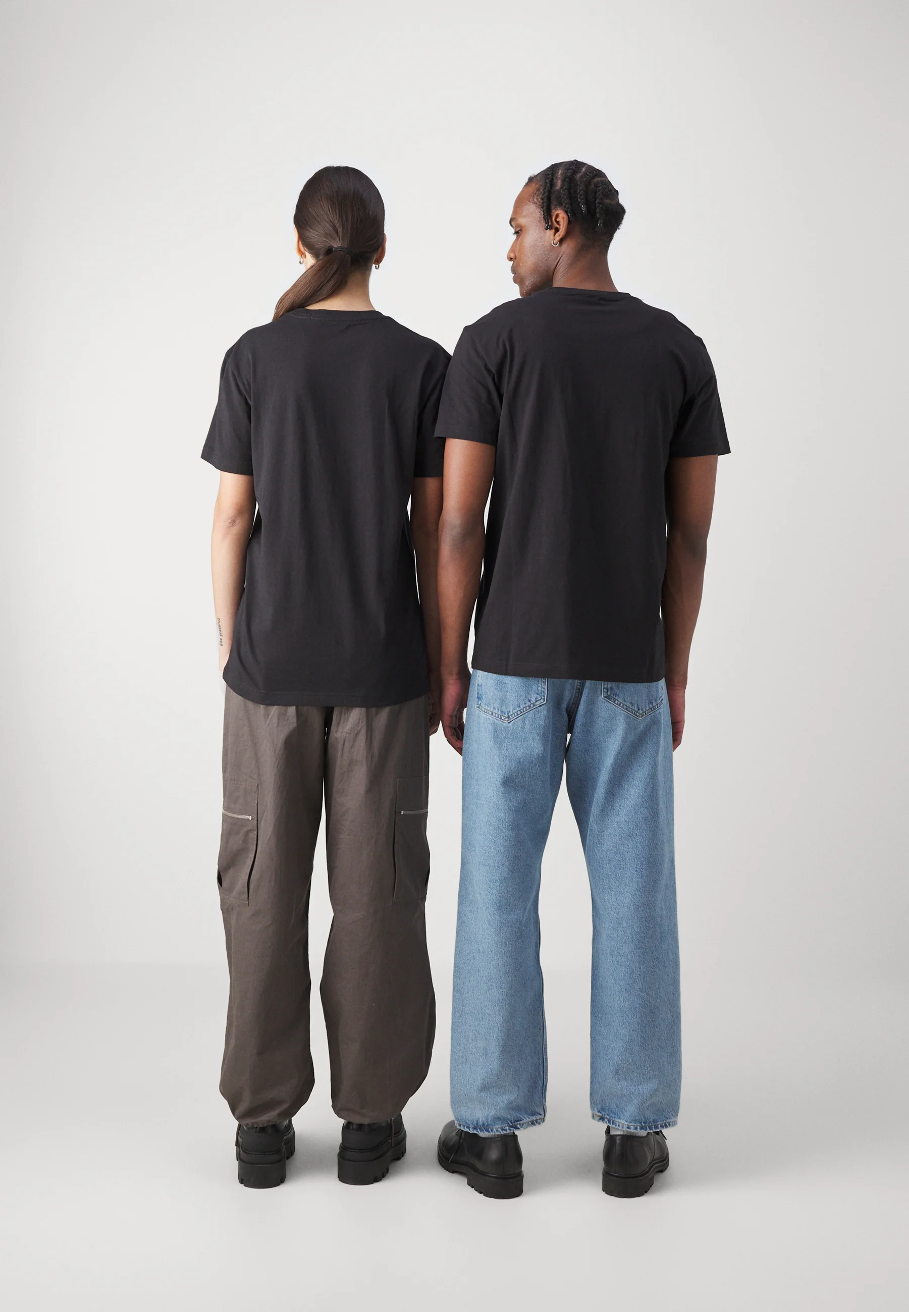 Calvin Klein Jeans DIFFUSED STACKED TEE UNISEX - Camiseta con estampado