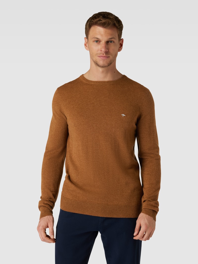 Strickpullover mit Rundhalsausschnitt in haselnuss braun meliert