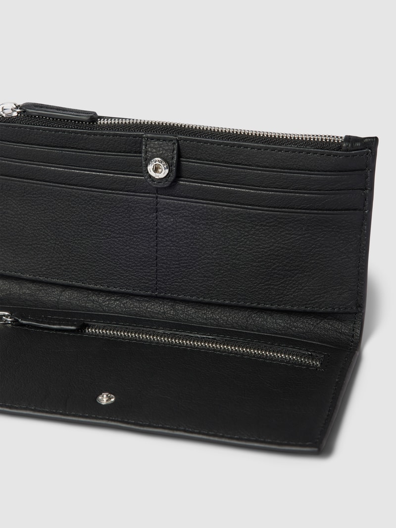 Portemonnaie mit Label-Detail Modell 'JORIA' in schwarz