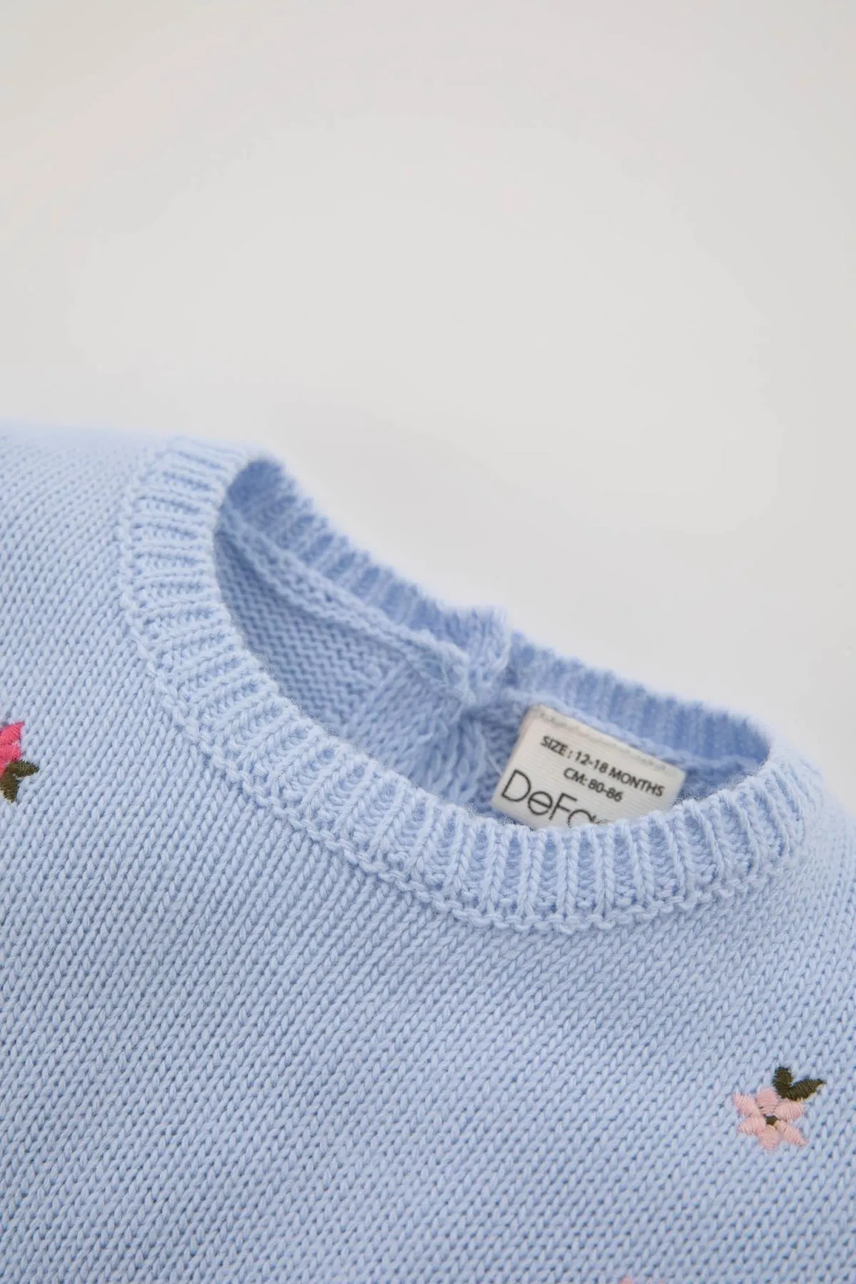 DeFacto  Baby-Pullover mit Rundhalsausschnitt und Blumenmuster