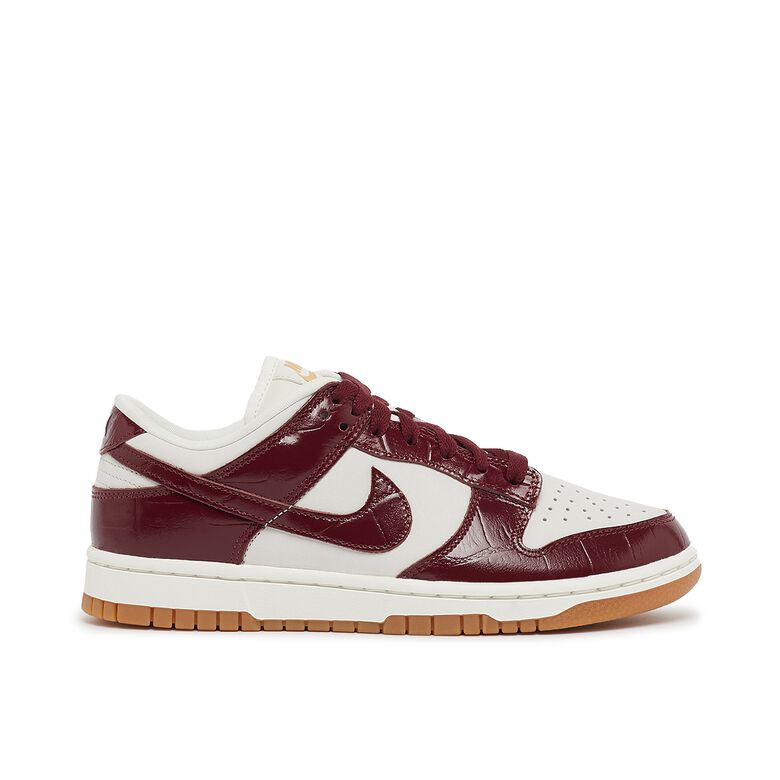 NIKE Wmns Dunk Low 
