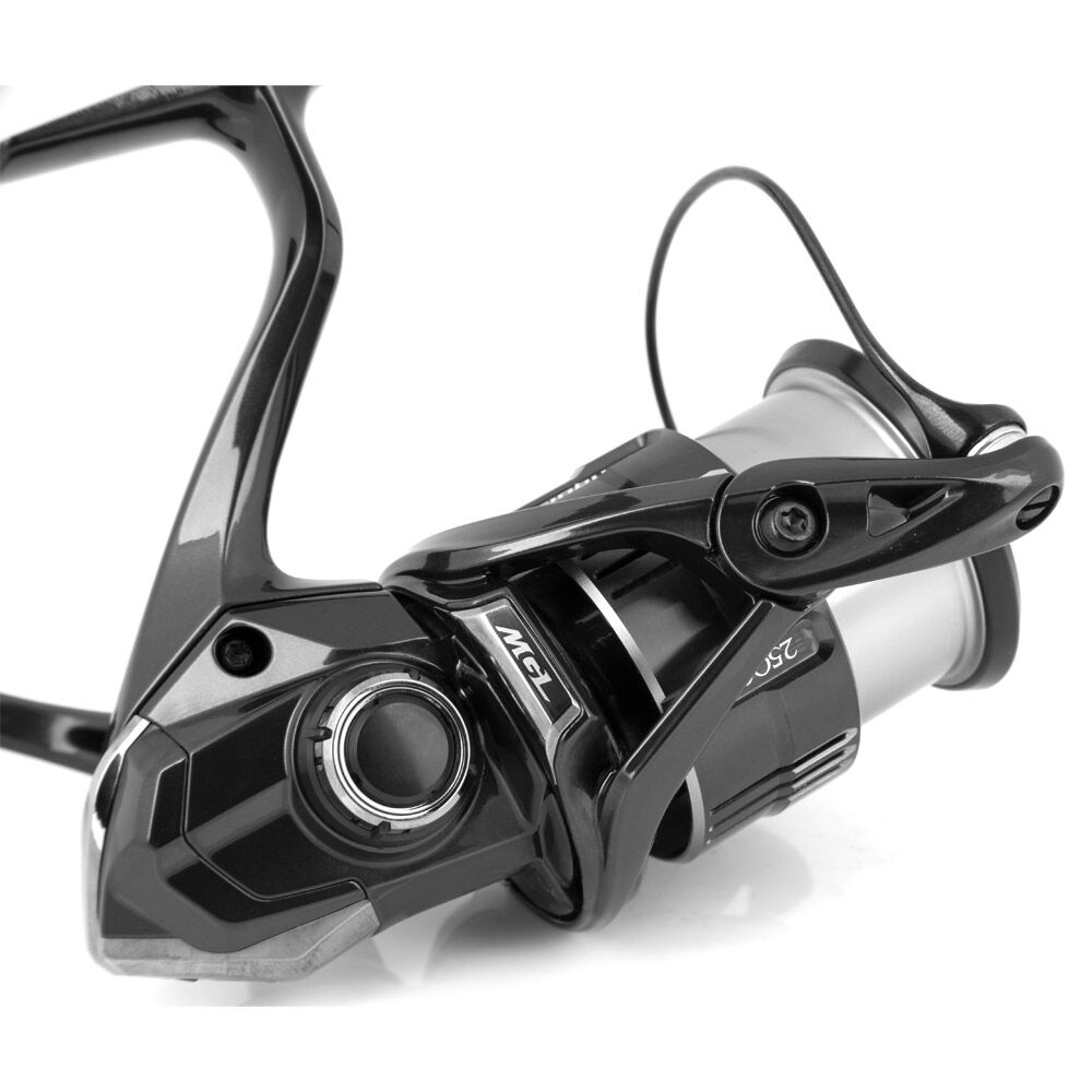 Moulinet spinings Shimano Vanquish C3000M HG FB