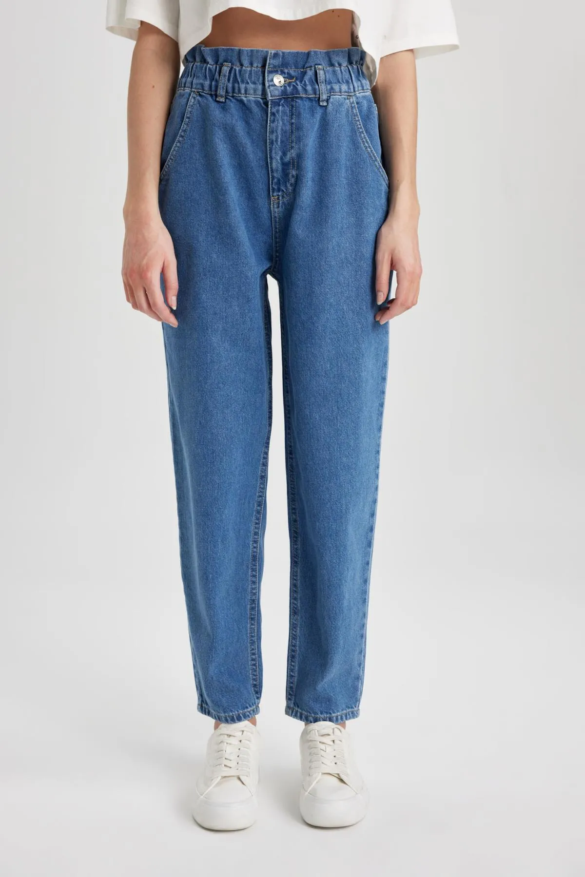 DeFacto  Paperbag-Jeans mit hoher Taille und leichtem, geradem Bein, knöchellang, B8222ax24sp