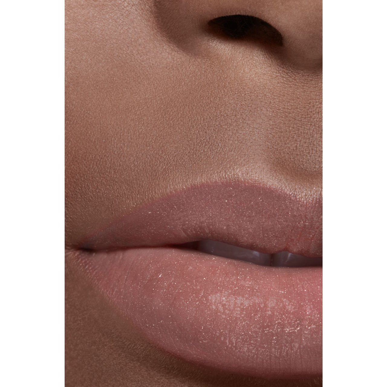 CHANEL ROUGE COCO BAUME DER GETÖNTE UND FEUCHTIGKEITSSPENDENDE BALSAM, DESSEN FARBINTENSITÄT SICH GANZ INDIVIDUELL ANPASSEN