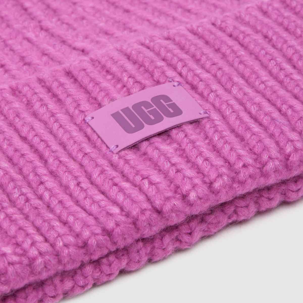 UGG rosa grov ribbad mössa för barn