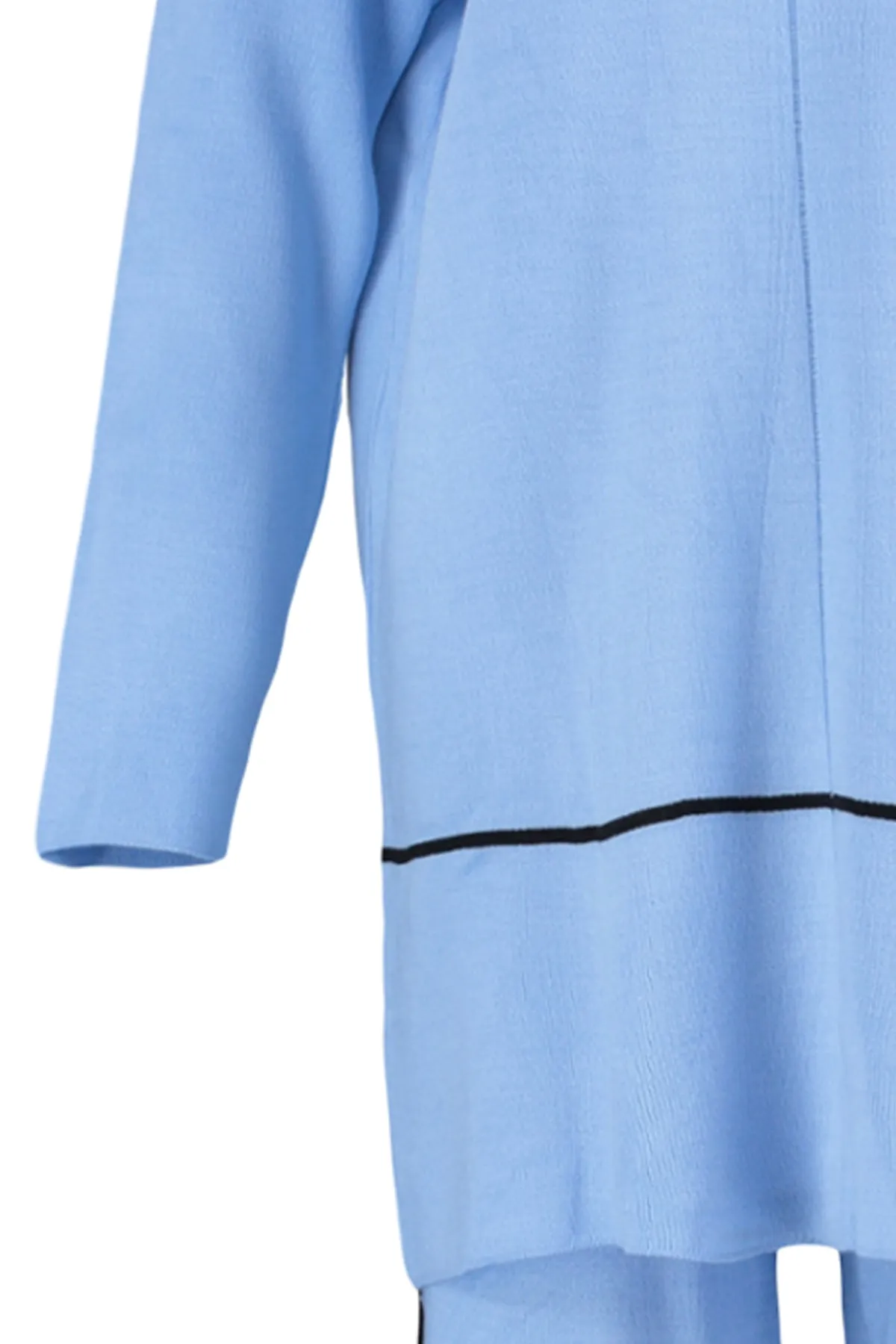 Trendyol Modest  Blaues Strickset mit halbem Rollkragen und Streifendetail, Pullover und Hose TCTAW23US00018
