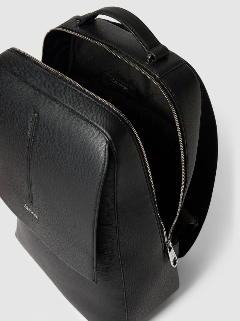 Rucksack in Leder-Optik Modell 'MEDIAN' in schwarz