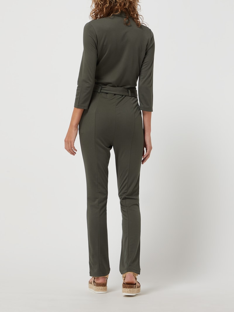 Jumpsuit mit Taillengürtel in olivgrün