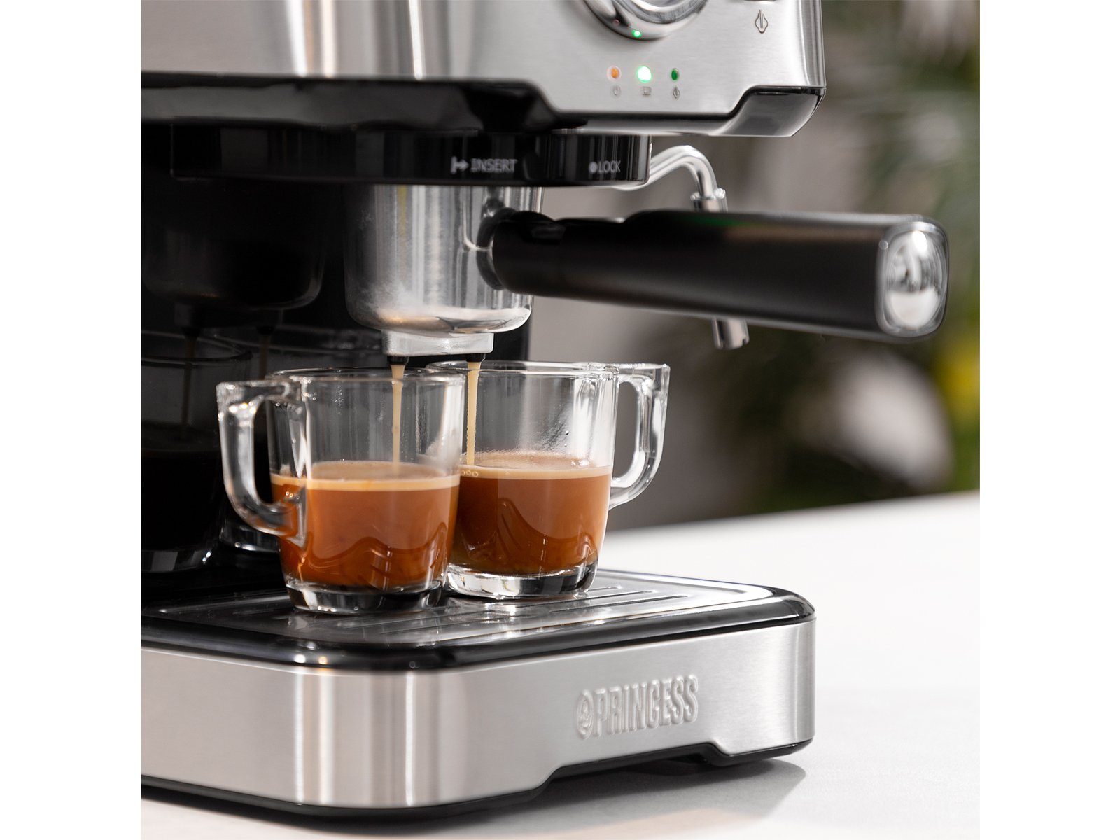 PRINCESS Siebträgermaschine, italienische Kaffee & kleine Espresso-Maschine mit Milchaufschäumer