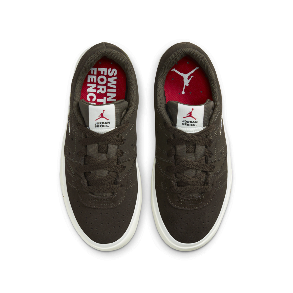 NIKE JORDAN Series ES DN3205-206 / braun