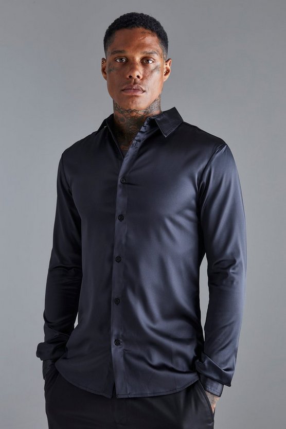 Langärmliges Muscle-Fit Satin Hemd
