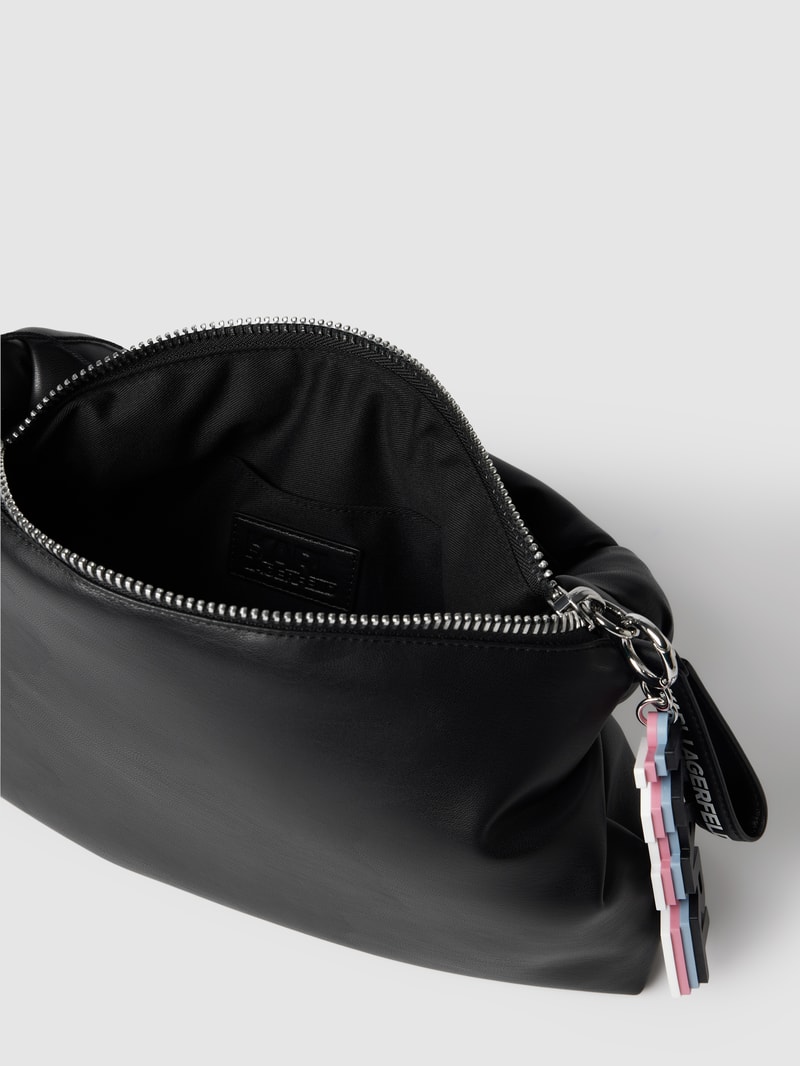 Handtasche mit Label-Details in schwarz