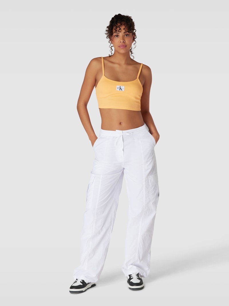 Bralette-Top mit Label-Patch in orange