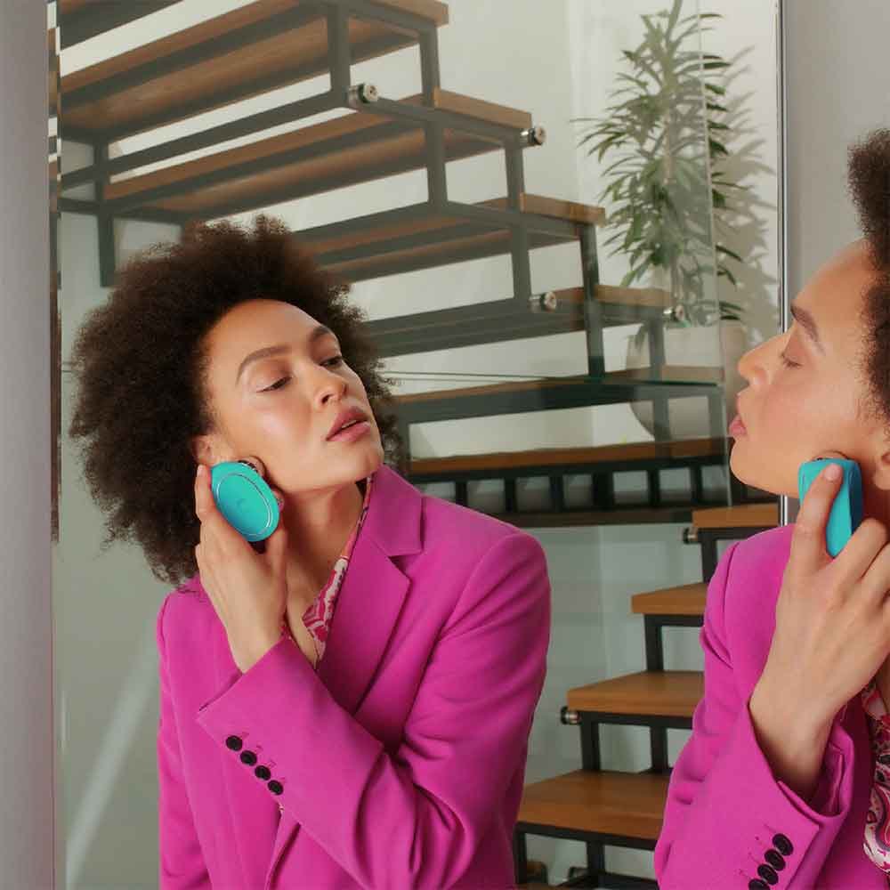 Foreo BEAR Mint Gerät zur Gesichtsstraffung