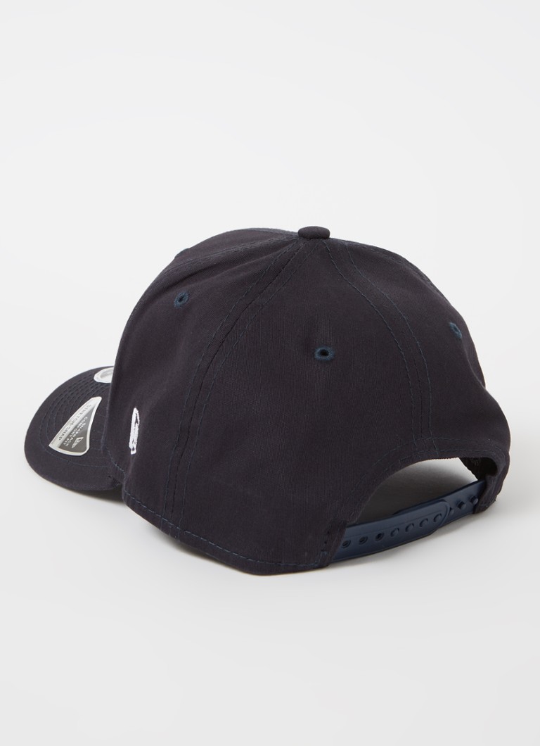Șapcă New Era cu logo-ul New York Yankees brodat.
