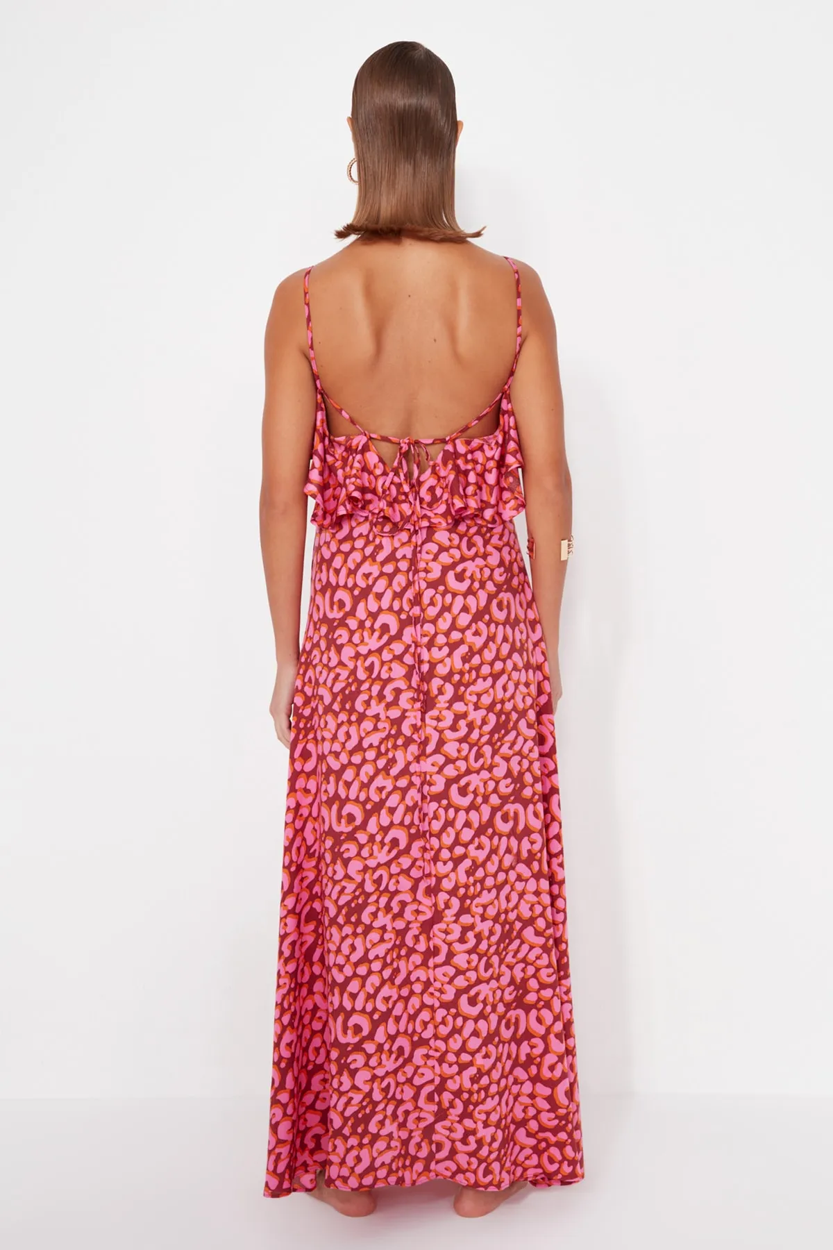 Trendyol Collection  Maxi-Strandkleid mit gewebten Rüschen und Tiermuster TBESS19WY0004