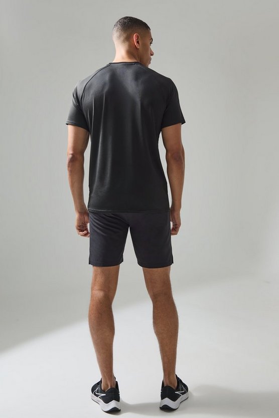 Man Active Lightweight Essentials Gym Raglan T-Shirt
