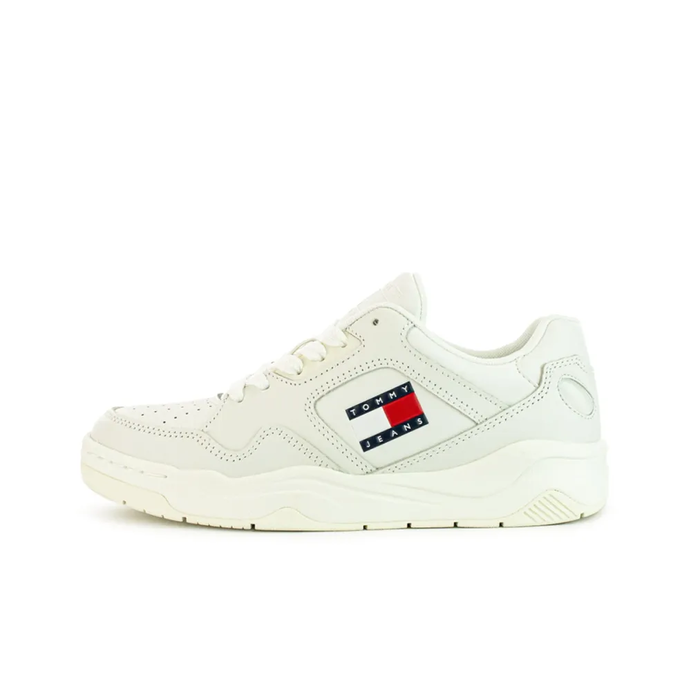 Tommy Hilfiger New Basket EN02524-YBL / weiss