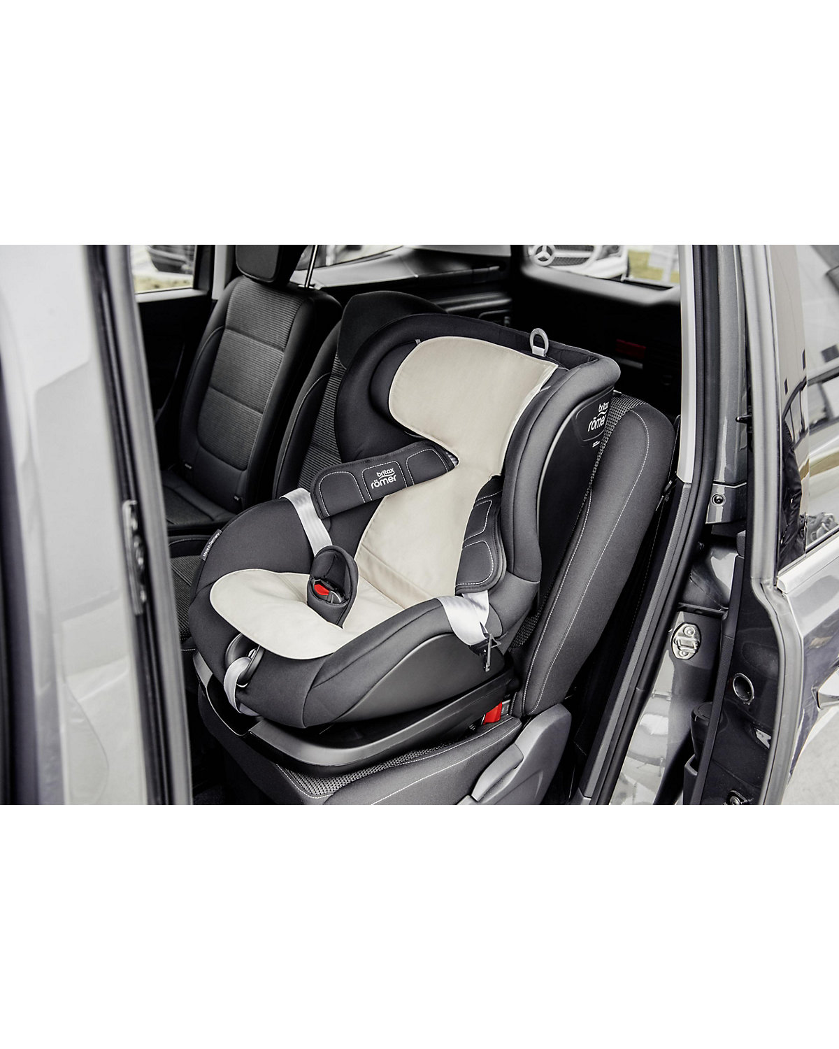 Auto-Kindersitz TRIFIX 2 i-SIZE, Cosmos Black