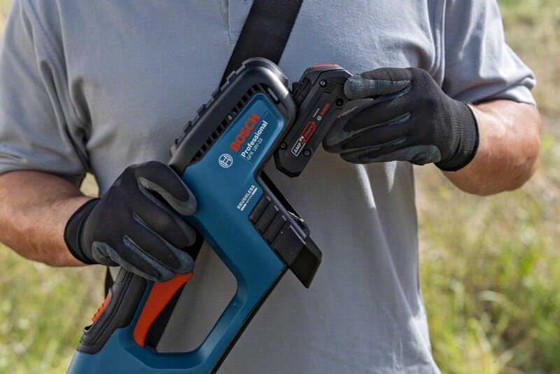 „Bosch Blue 06008D1000 GFR 18V-23 Professional“ akumuliatorinė krūmapjovė, 18 V, be akumuliatorių ir įkroviklio