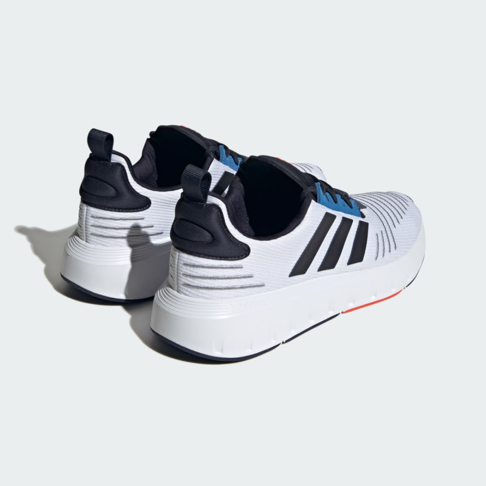 adidas Swift Run IG4692 / weiss