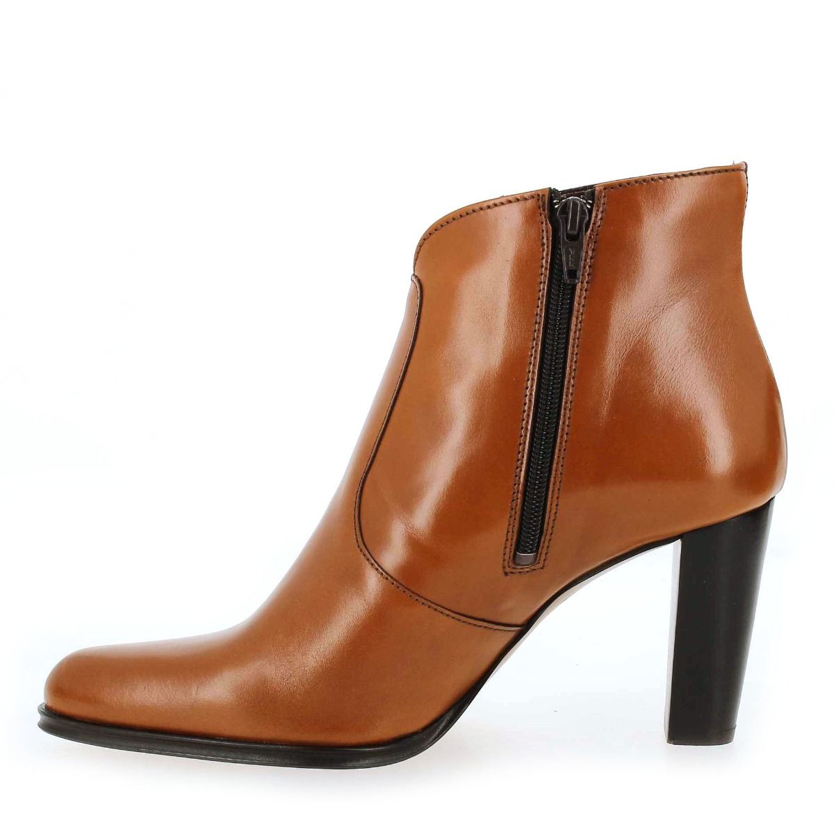 Muratti  ABRIL T0068A - Cognac