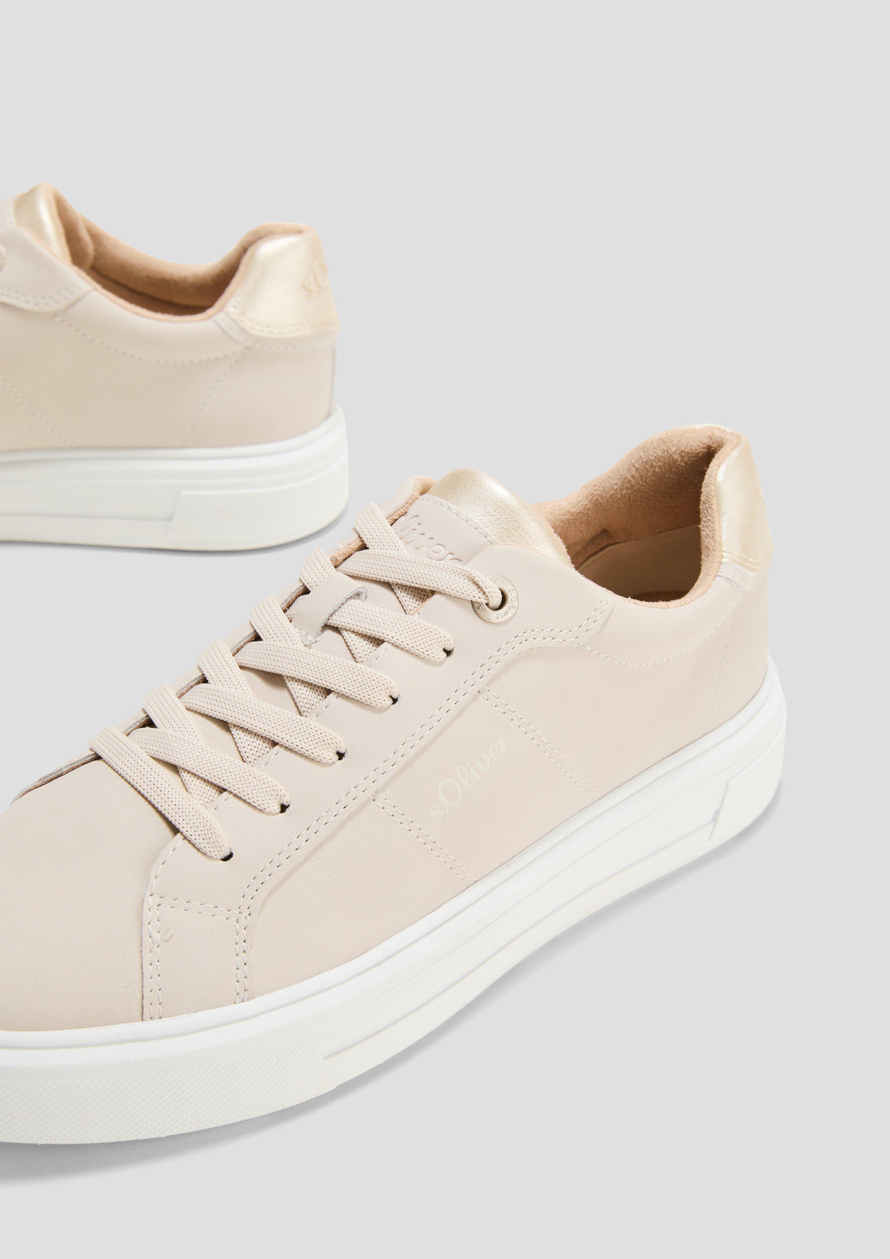 Sneaker in cleanem Design  6008798-400