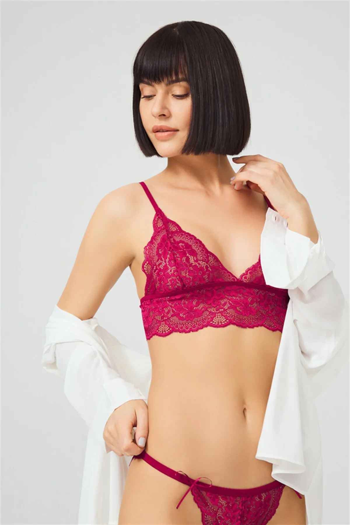 Cottonhill  Transparentes, bügelloses BH-Set mit Kirschspitze für Damen