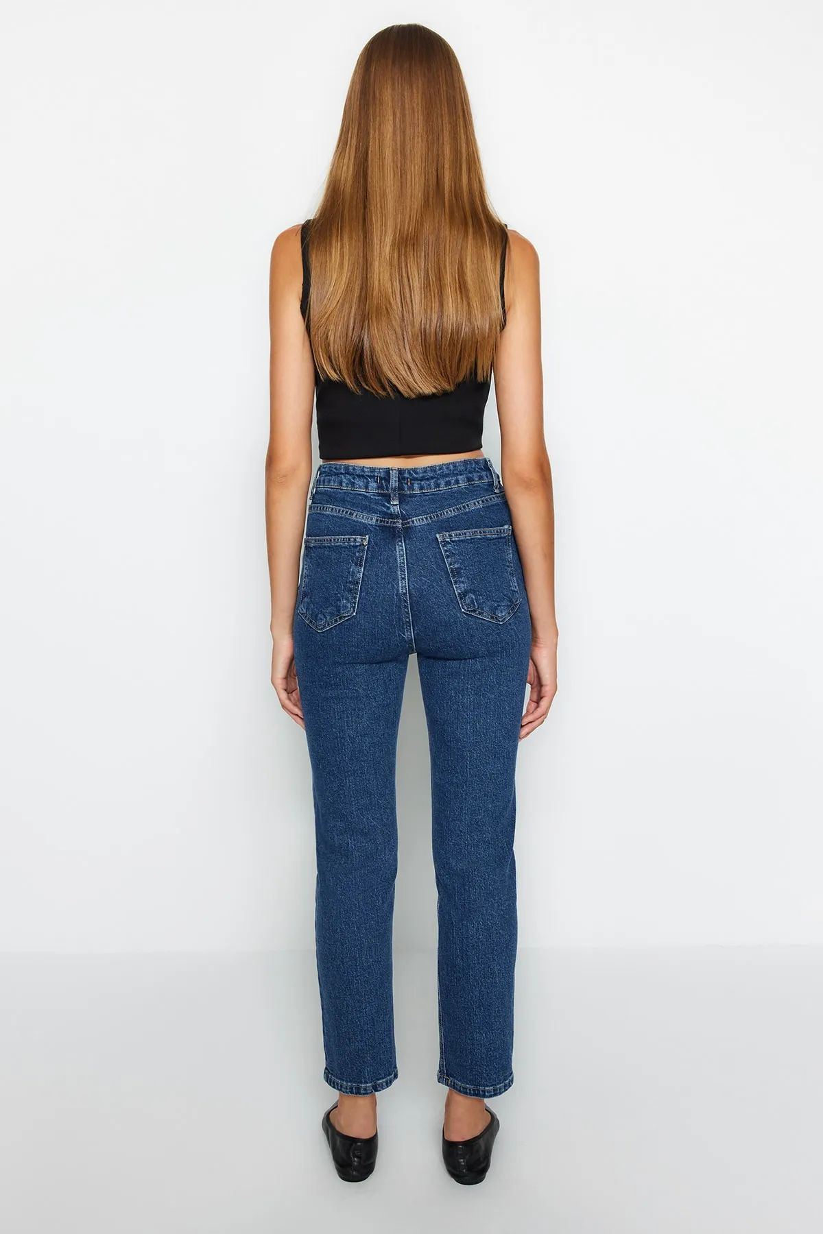 Trendyol Collection  Dunkelblaue High Waist Comfort Straight Jeans TWOAW24JE00097