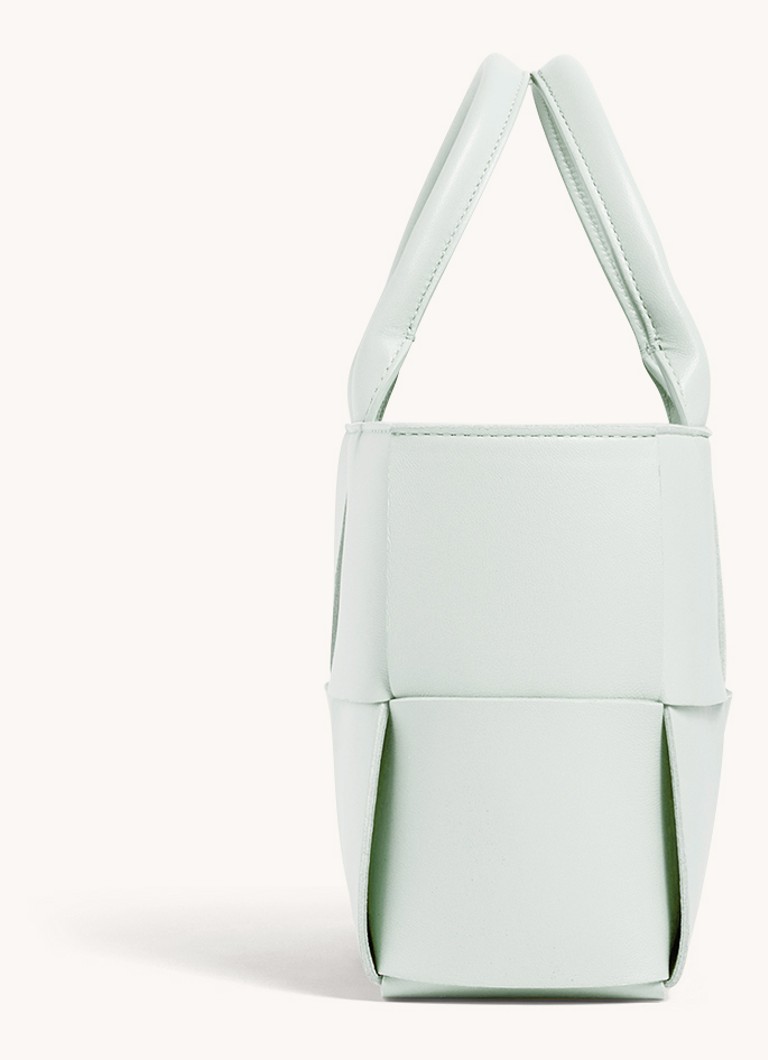 Geanta Bottega Veneta Mini Bow din piele de miel