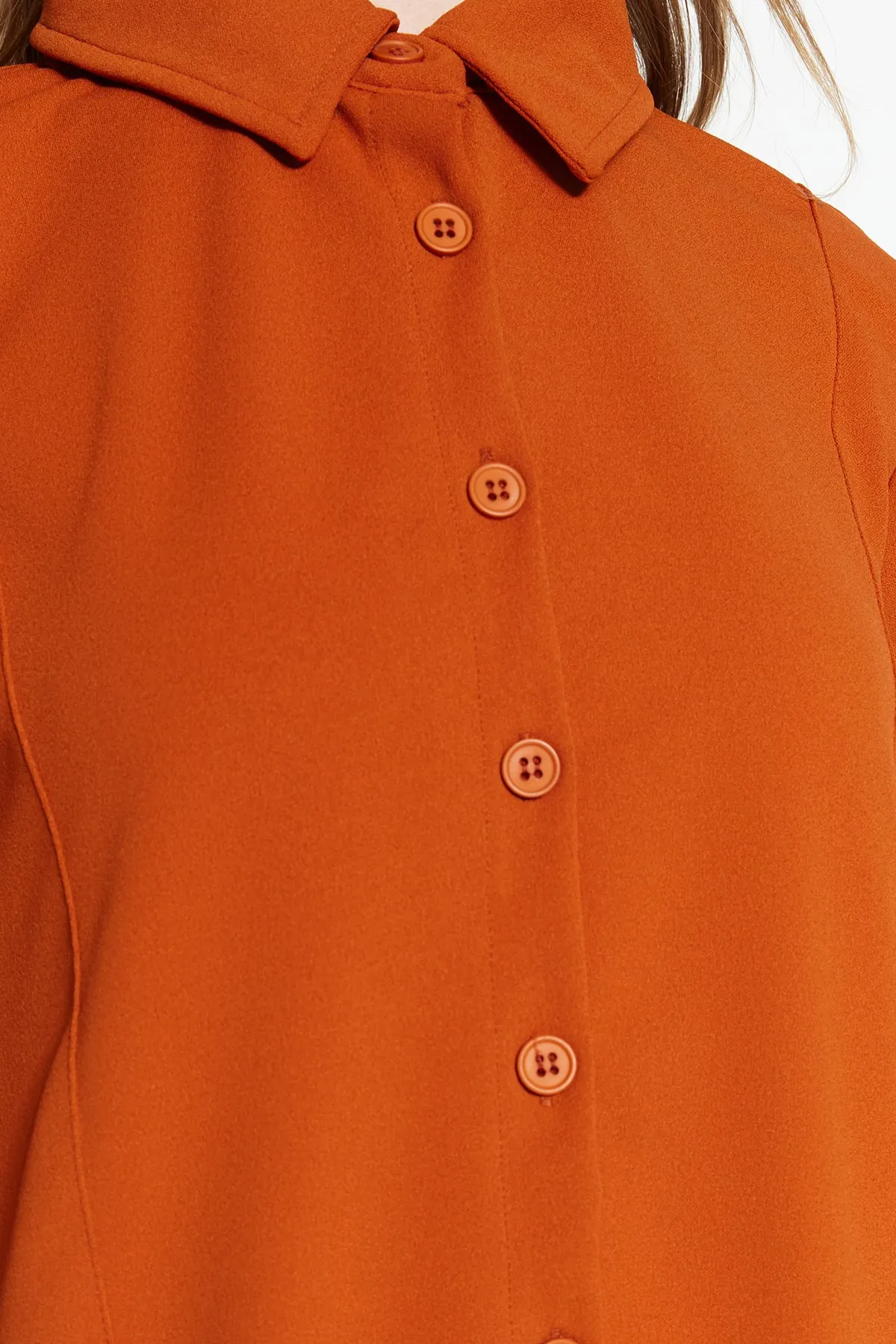 Trendyol Modest  Hemd-Hosen-Set aus gewebtem Krepp in Zimtfarbe TCTSS23US00060