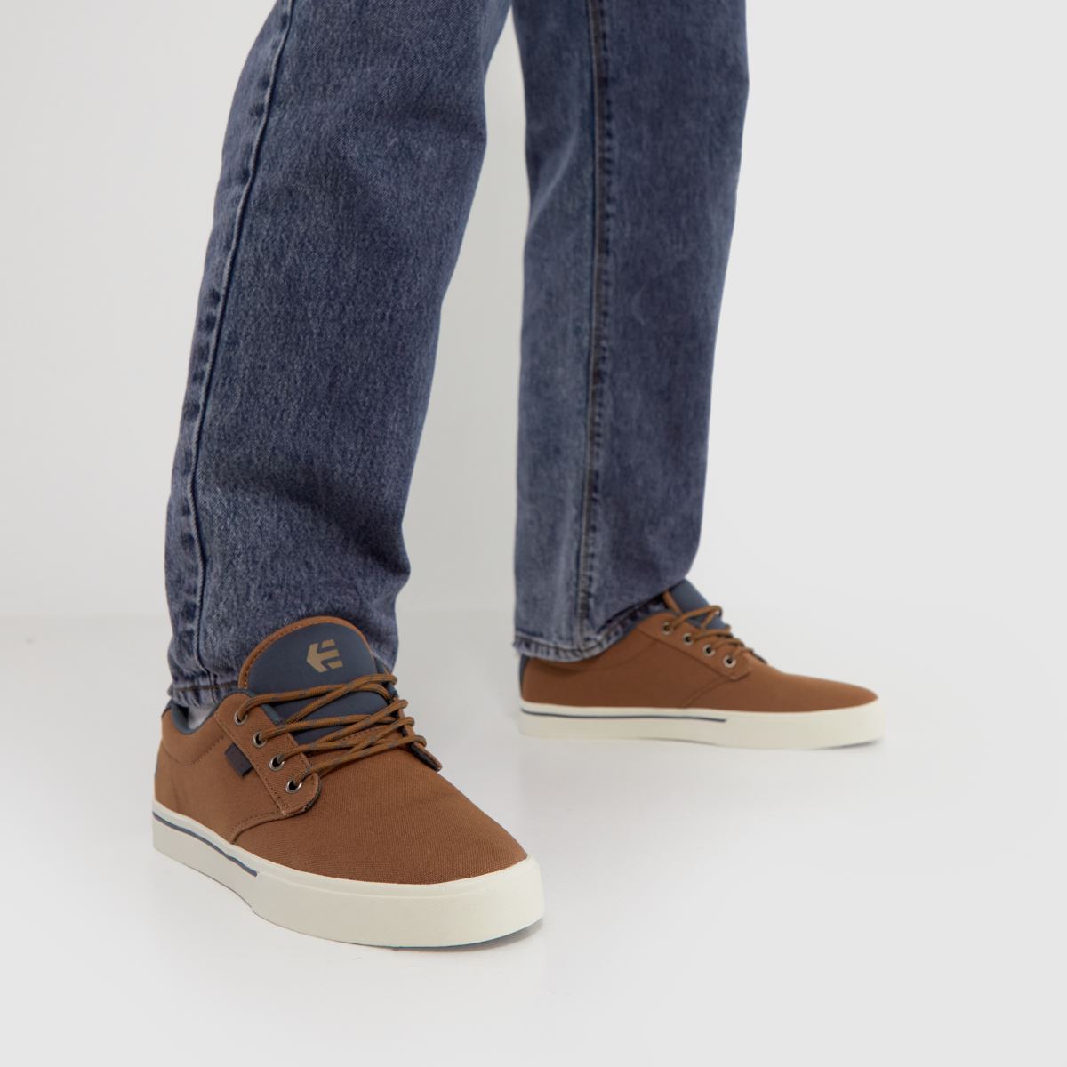 Etnies jameson 2 környezetbarát edzőcipő barnított színben