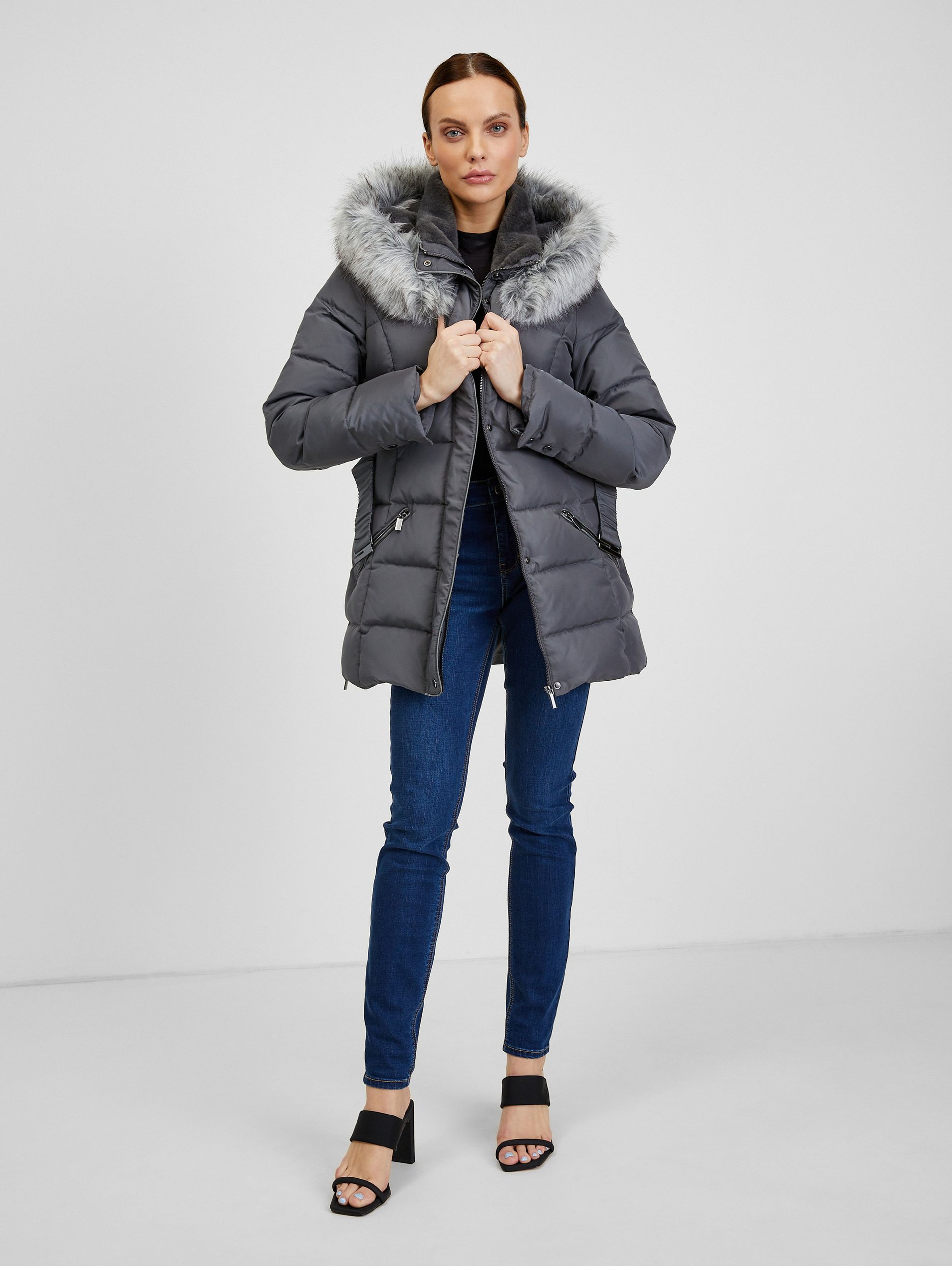 Dunkelgraue Damen-Winter-Steppjacke mit Gürtel ORSAY