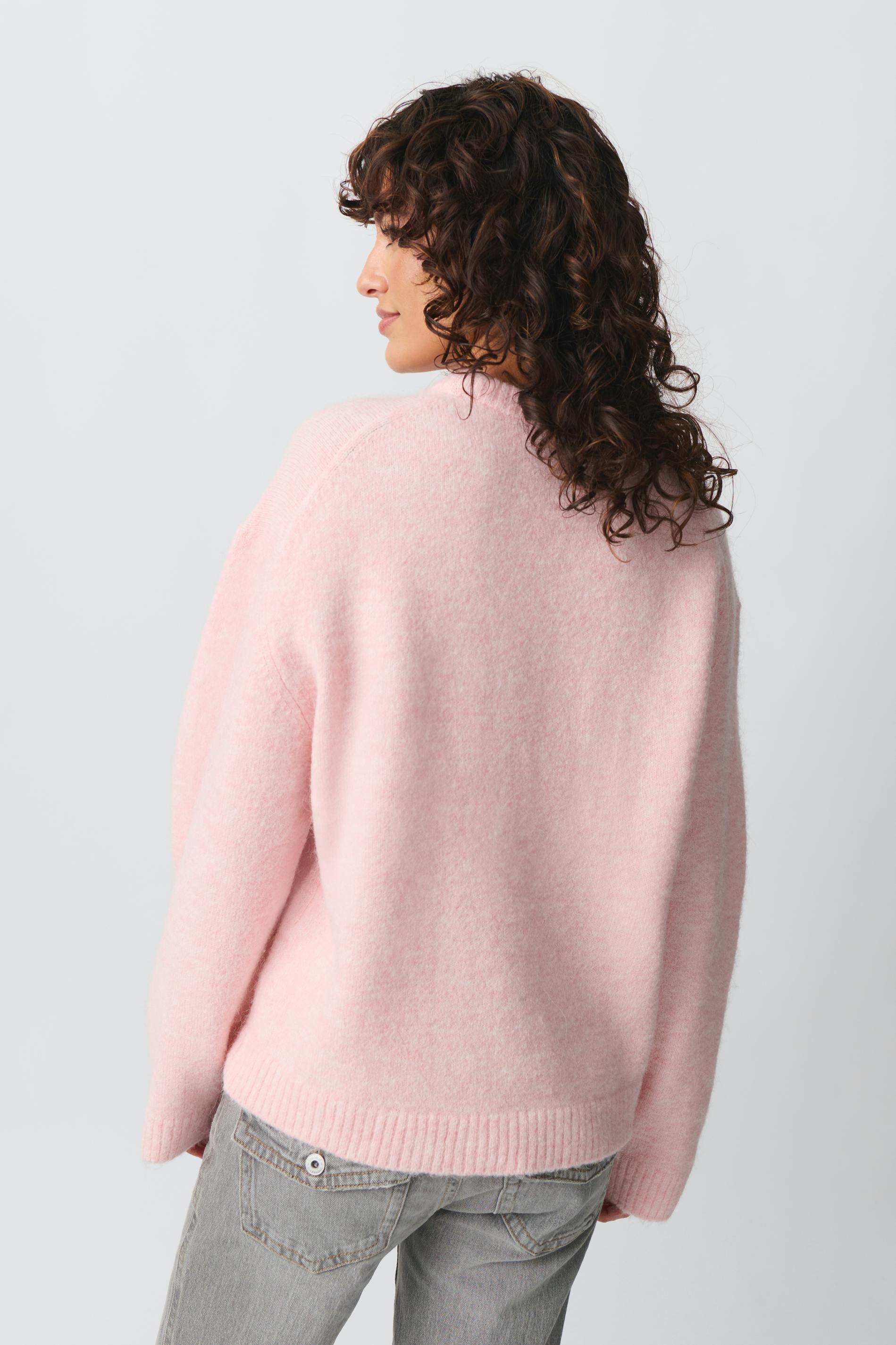 Crew neck knitted sweater