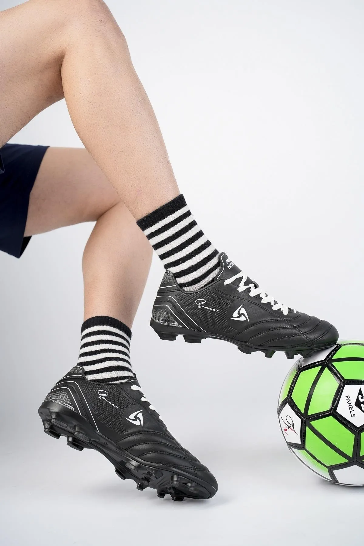 MUGGO  Pascal Unisex Guaranteed Crampon AstroTurf Fußball-Sportschuhe