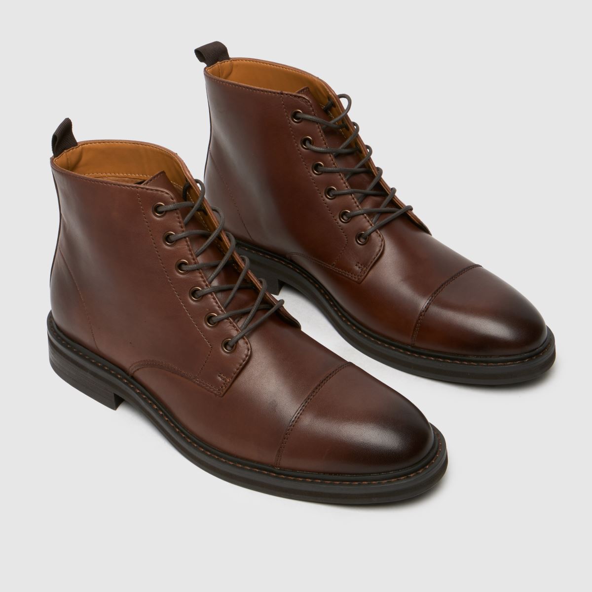 Schuh Darwin – Bruna snörstövlar
