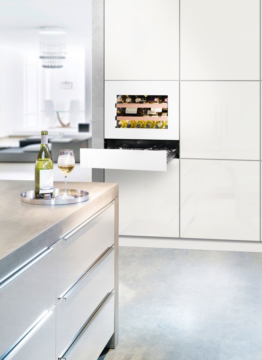 Liebherr Einbauweinkühlschrank WKEgw 582 GrandCru, für 18 Standardflaschen á 0,75l,FreshAir-Aktivkohlefilter, Kindersicherung