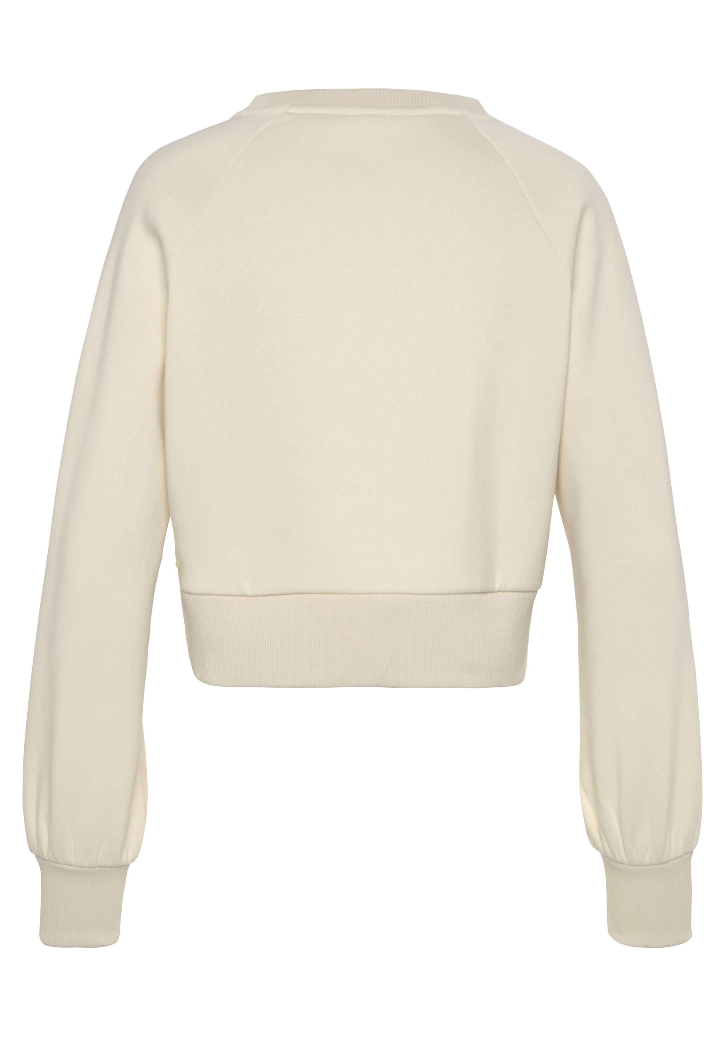 LASCANA Sweatshirt mit Ziernähten, Loungeanzug