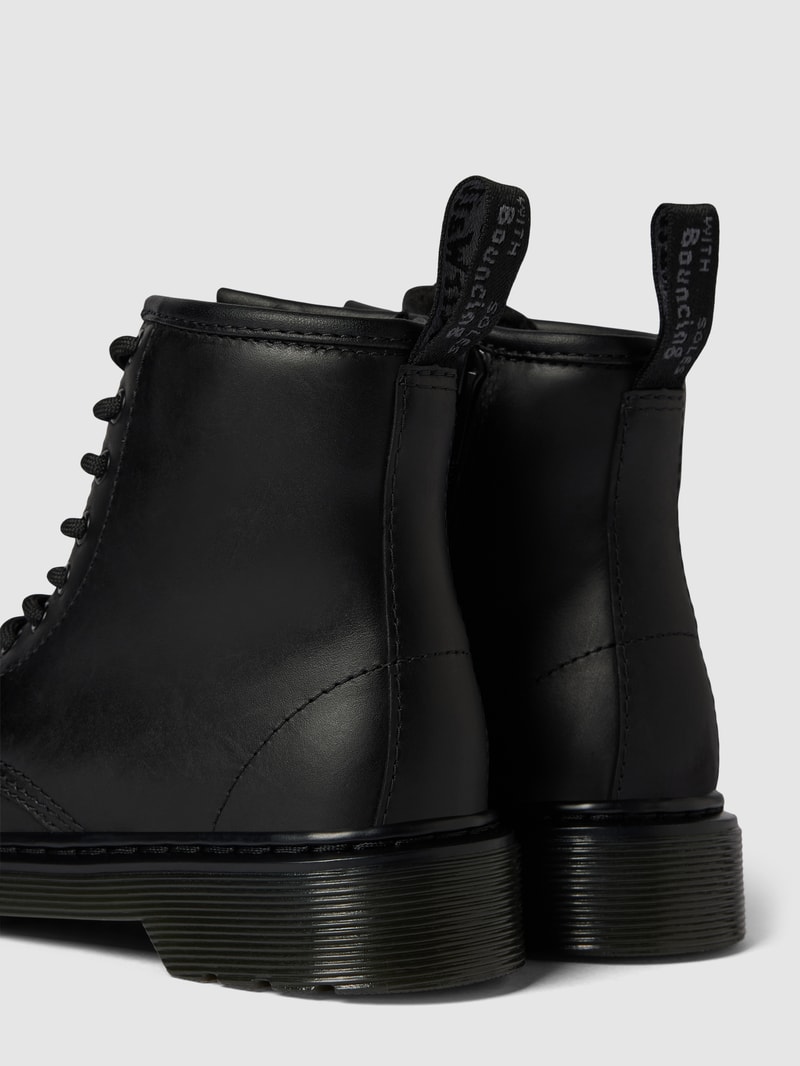 Schnürboots aus Leder mit Ziehschlaufe Modell 'SERENA' in schwarz