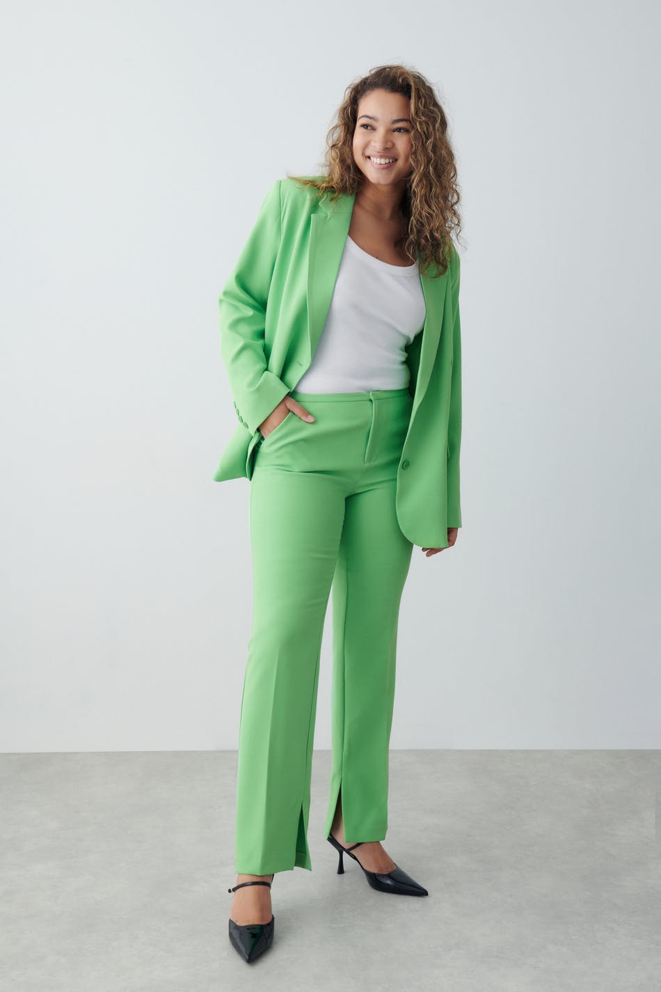 Jane mid waist trousers