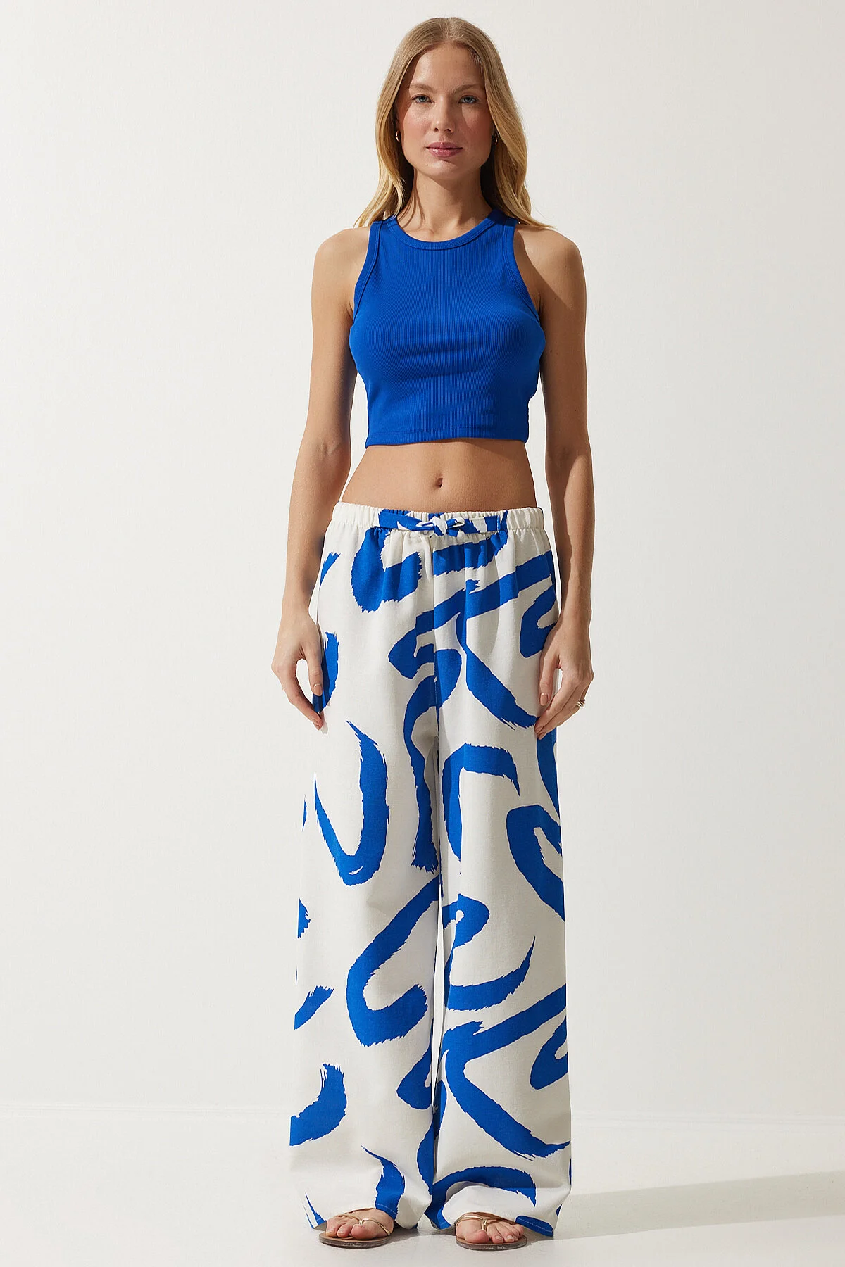 Happiness İstanbul  Weiß-blau gemusterte Palazzo-Hose aus Rohleinen für Damen BH00397