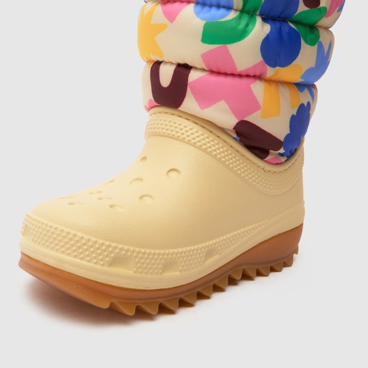 Crocs bež multi klasični neo puff škornji za malčke