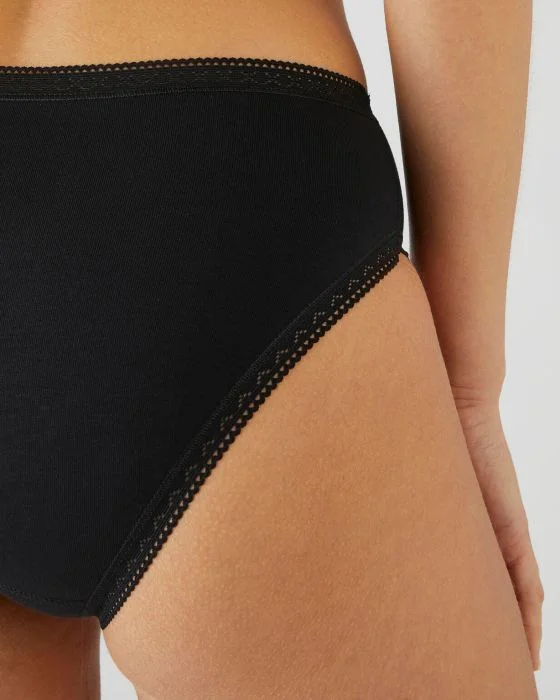 Lot de 3 culottes mini coton stretch + 1 GRATUITE.