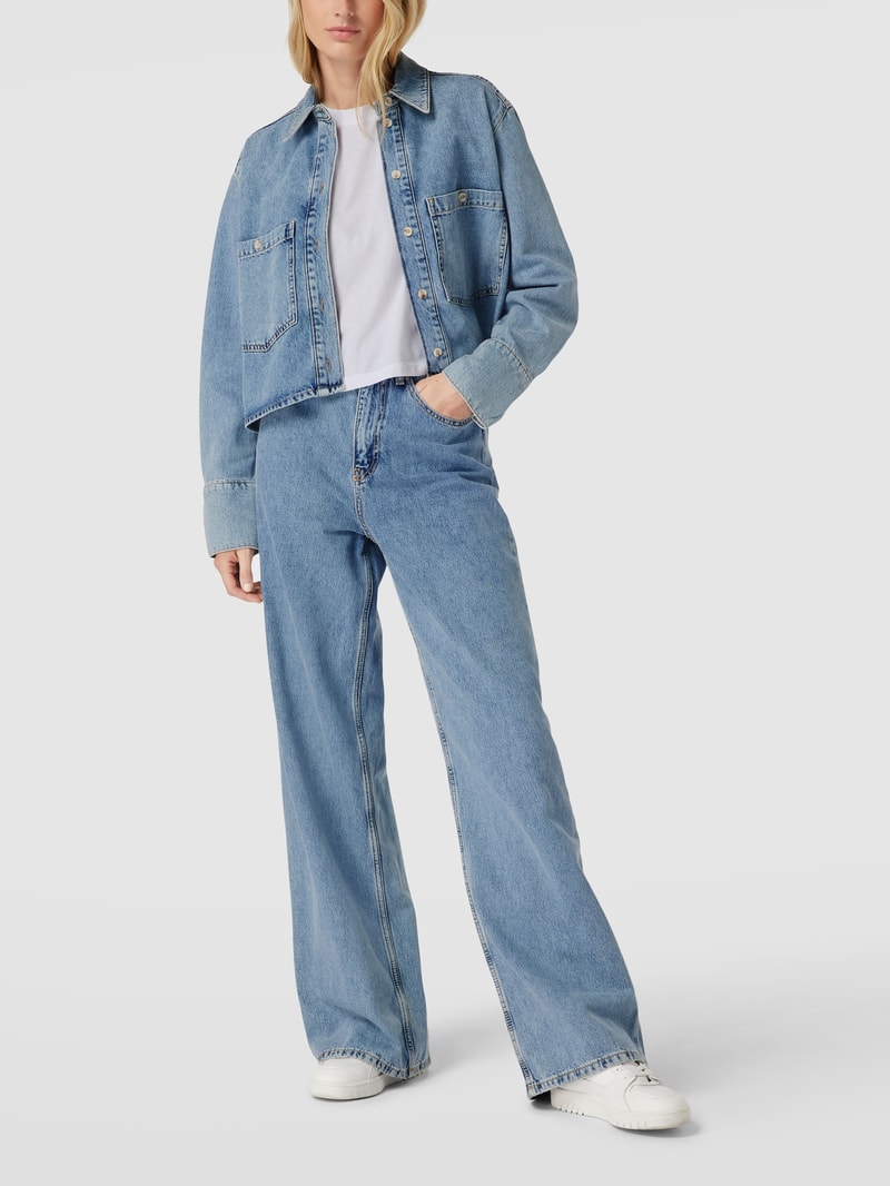 Relaxed Fit Jeans mit Kontrastnähten - Ana Johnson X P&C in jeans