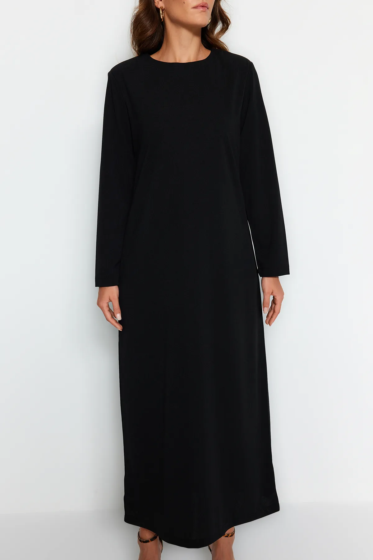 Trendyol Modest  Schwarzes Basic Scuba Crepe Strickkleid TCTSS23EB00003