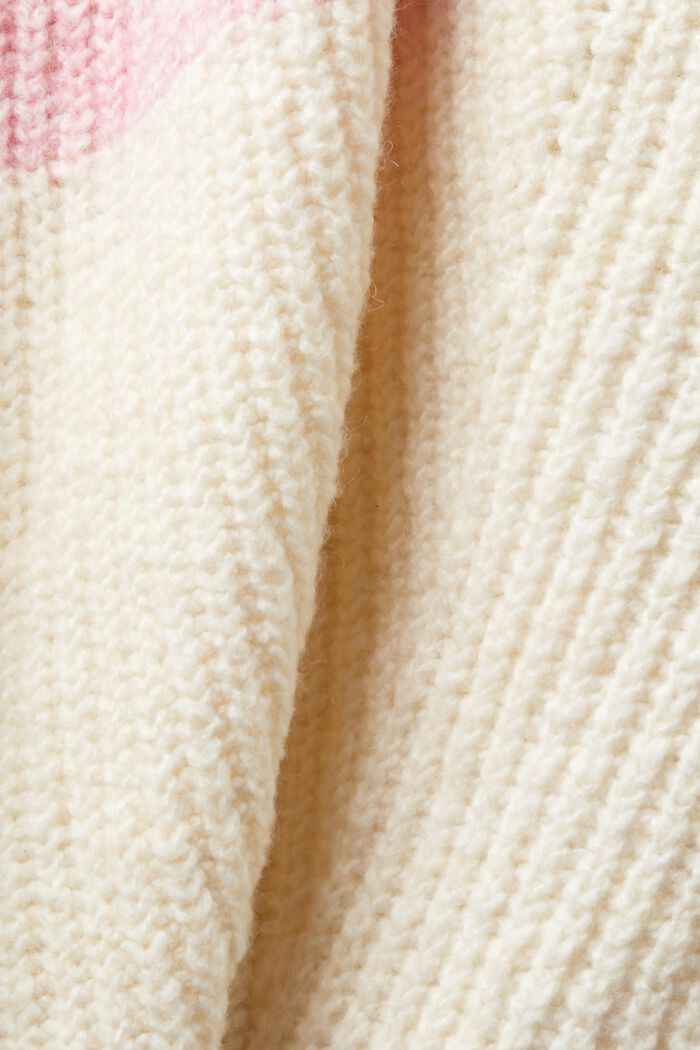 Gestreifter Rippstrickpullover mit Rollkragen